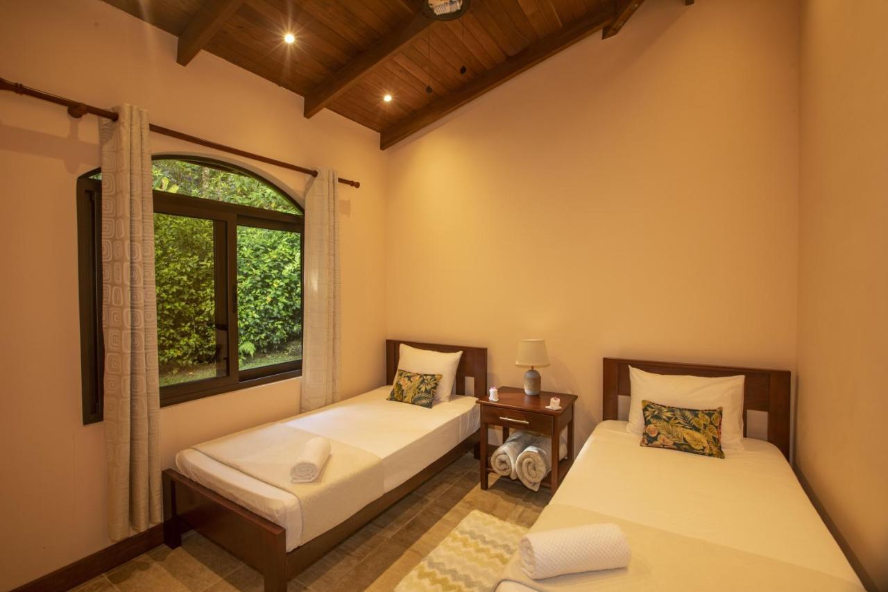 "Hana'S Celeste Retreat" Large Modern Villa Sleeps 6 On 20 Acres Of Nature! Bijagua Dış mekan fotoğraf